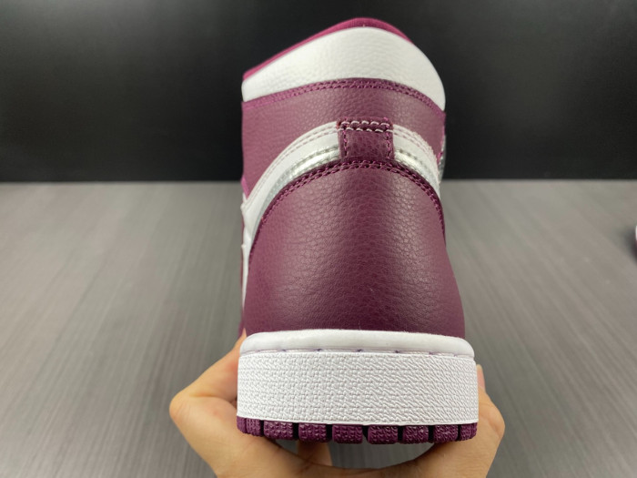 air jordan 1 retro high og ''bordeaux'' -555088-611