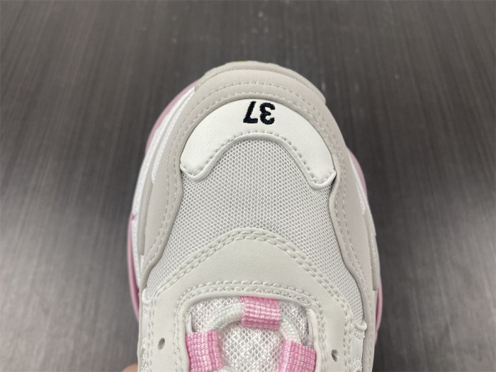 blcg sneaker triple.s.