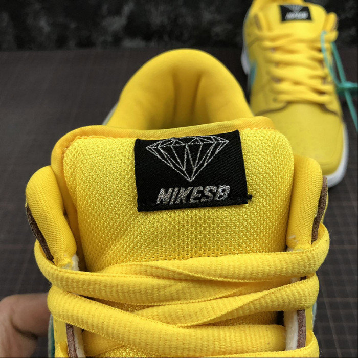 nike sb dunk low diamond S*pply co canary diamond (friends and family)  bv1310-700