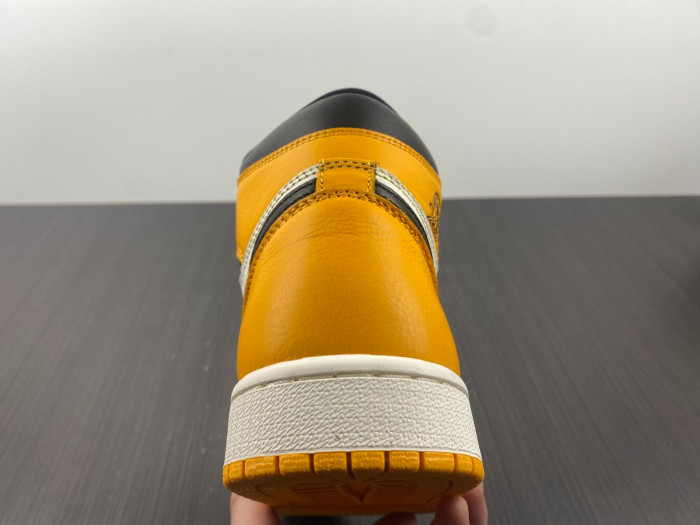 air jordan 1 high og "yellow toe" 555088-711