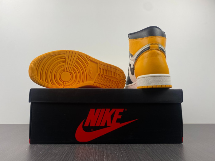 air jordan 1 high og "yellow toe" 555088-711