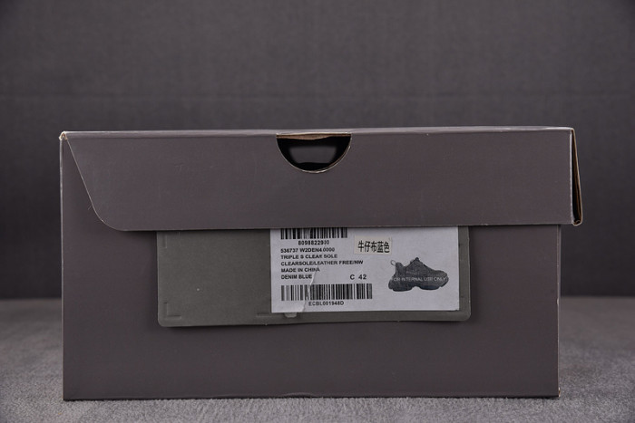 blcg sneaker triple.s.