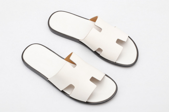 herm*s slippers