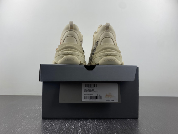 blcg sneaker triple.s.