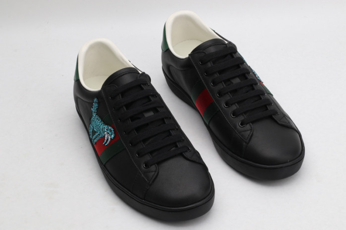 gucc ace embroidered low-top sneaker
