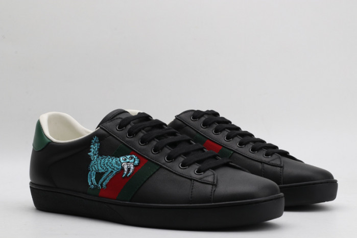 gucc ace embroidered low-top sneaker