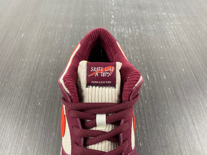 nike sb dunk low skate like a girl dx4589-600