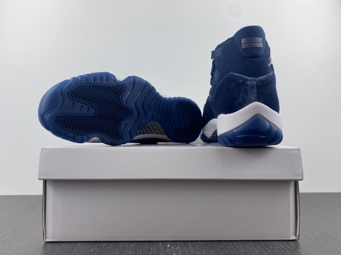 air jordan 11 velvet wmns “midnight navy” ar0715-441