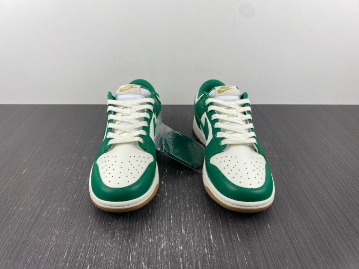 nike  dunk low "green and gold" fb7173-131
