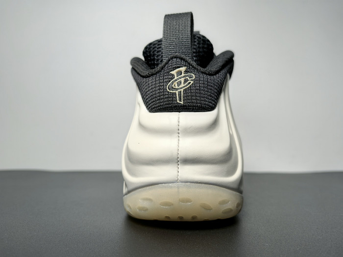 nike air foamposite one 