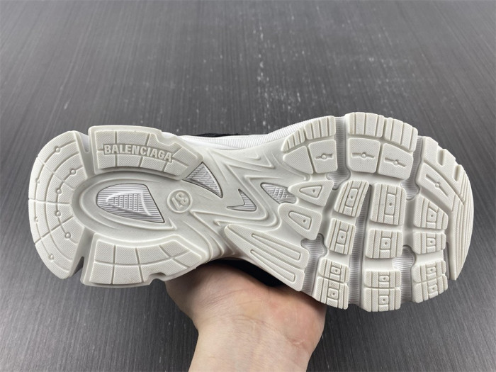 Ba*len*cia*ga -phantom sneakers