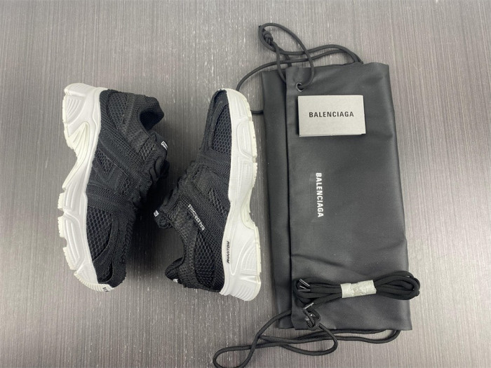 Ba*len*cia*ga -phantom sneakers