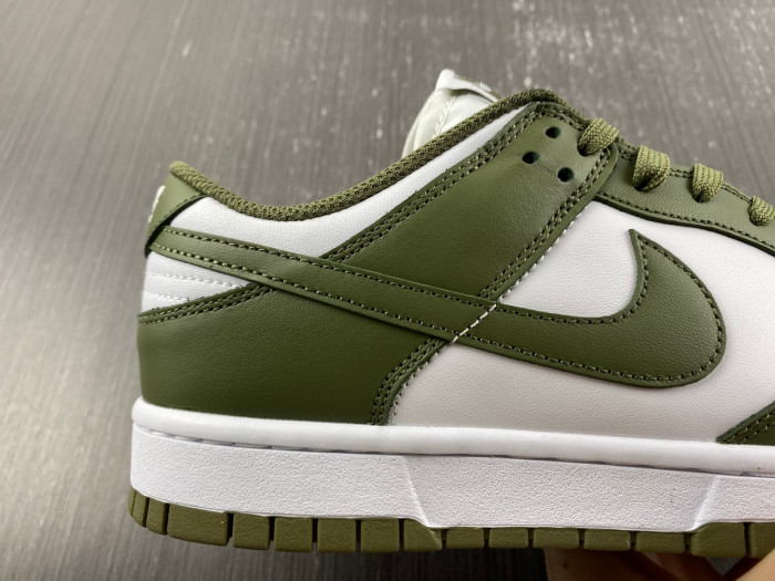 nike dunk low medium olive  - dd1503-120