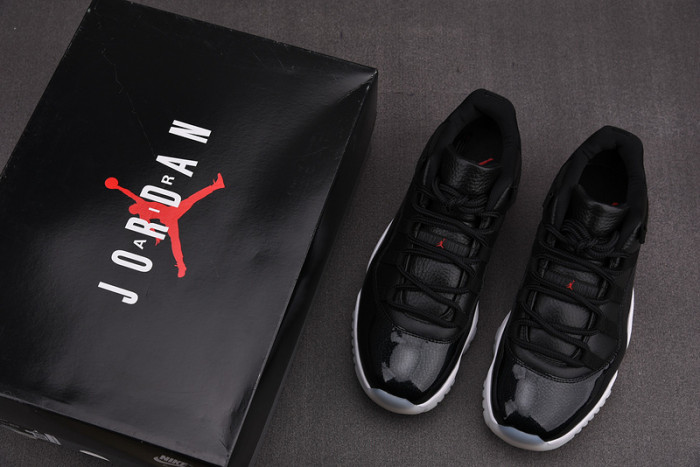 air jordan 11 low "72-10" av2187-001