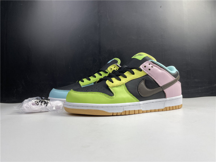 nike dunk low free.99 dh0952-100