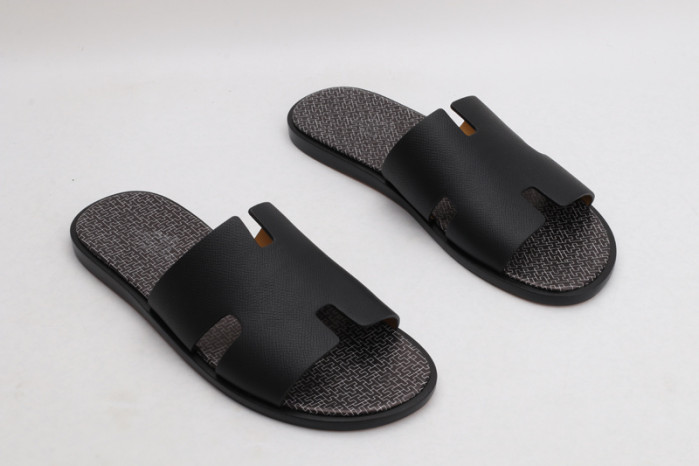 herm*s  slippers