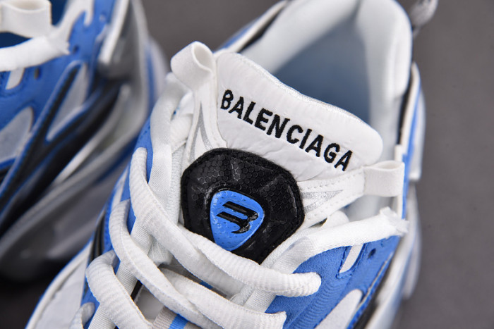 Ba*len*cia*ga -runner