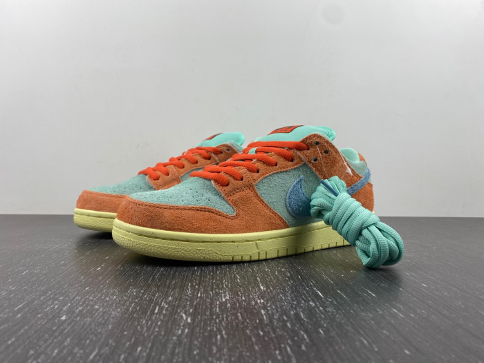 nike sb dunk low "noise aqua" dv5429-800