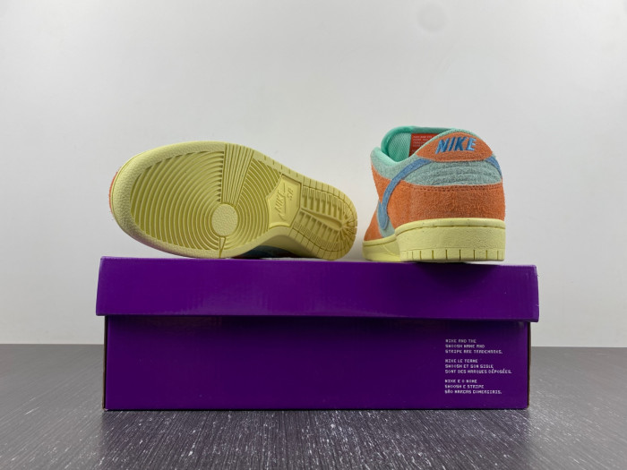 nike sb dunk low "noise aqua" dv5429-800
