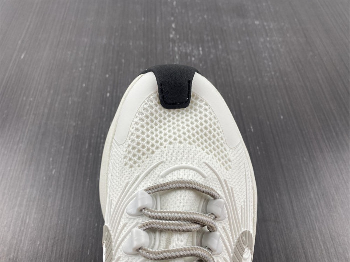 G*u*i sneakers