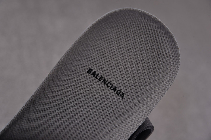 Ba*len*cia*ga 3xl suede sneakers