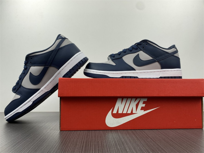 dunk low 