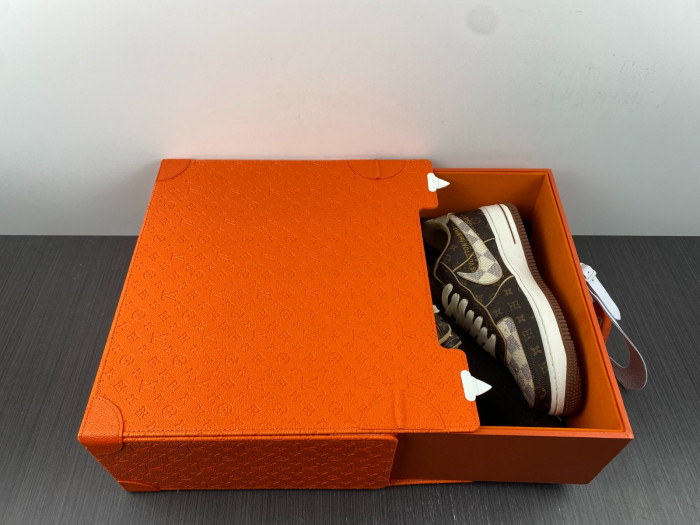 l0vt nike air force 1  with orange case 6a8pyl-001