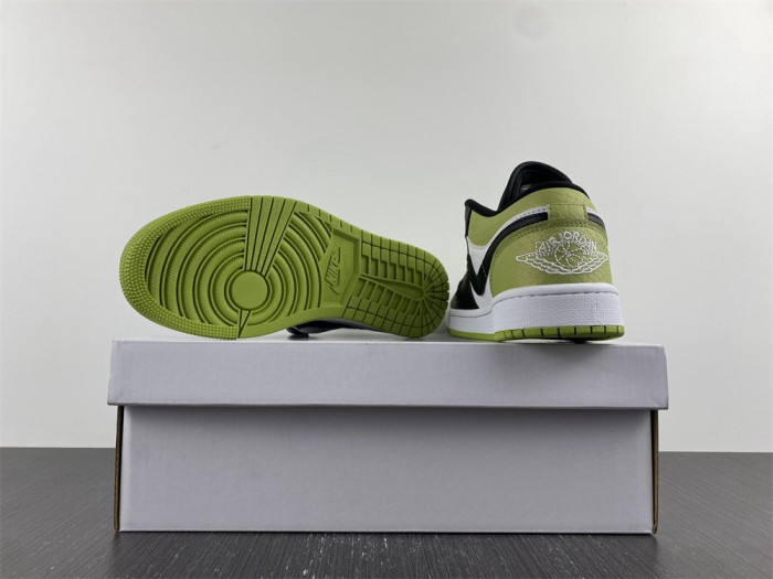 air jordan 1 low "vivid green snakeskin" dx4446-301