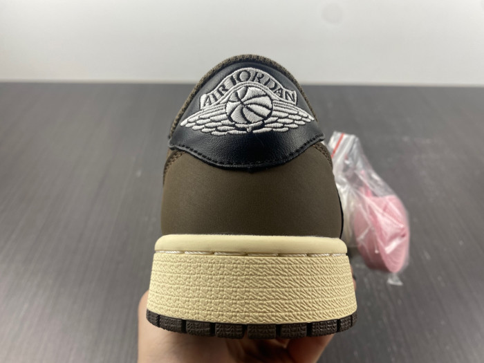 travis scott x air jordan 1 low cq4277-105