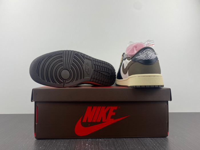 travis scott x air jordan 1 low cq4277-105