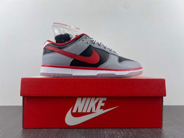 cau athletics x nike dunk low dr6189-001