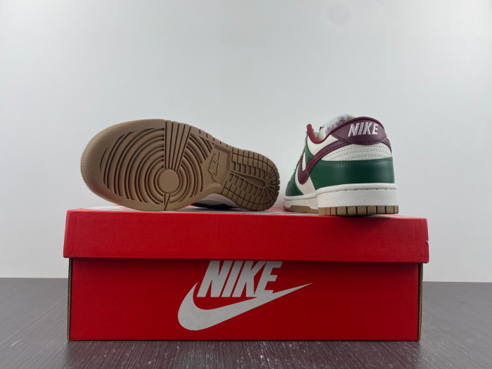 nike dunk low gorge green fb7160-161