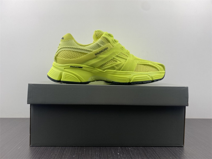 Ba*len*cia*ga -phantom sneakers
