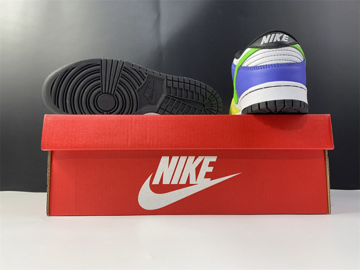 nike dunk low green strike (w) - dd1503-106