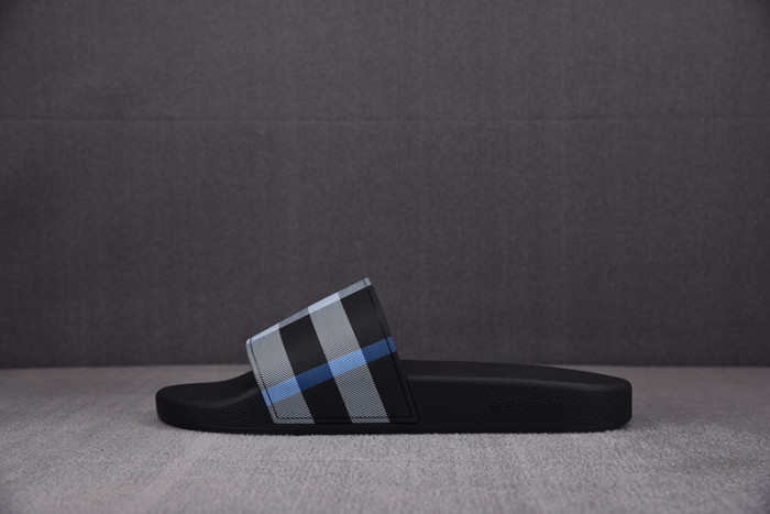 bur_berry slippers