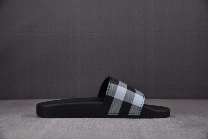 bur_berry slippers