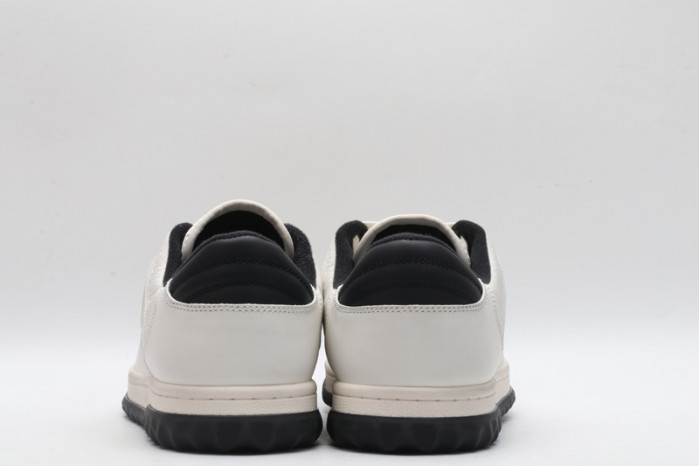 G*u*i sneakers