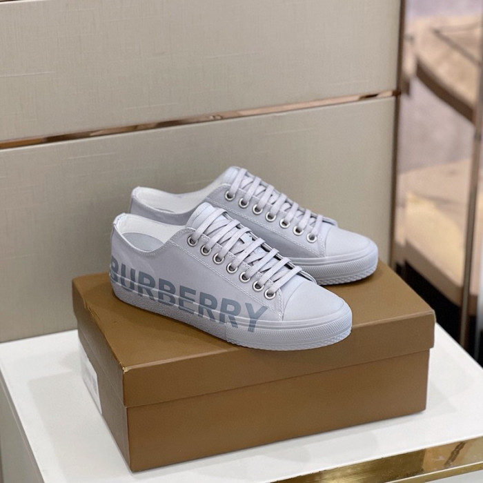 bur sneaker