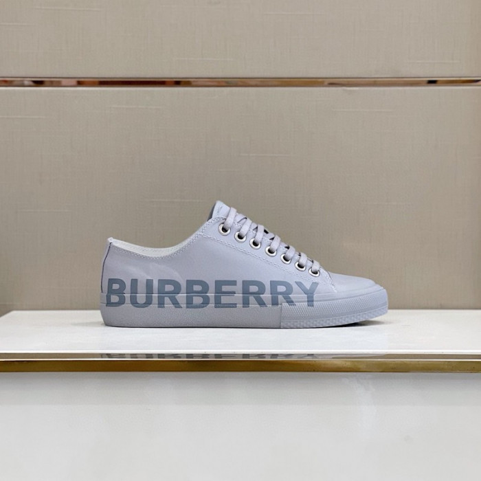 bur  sneaker