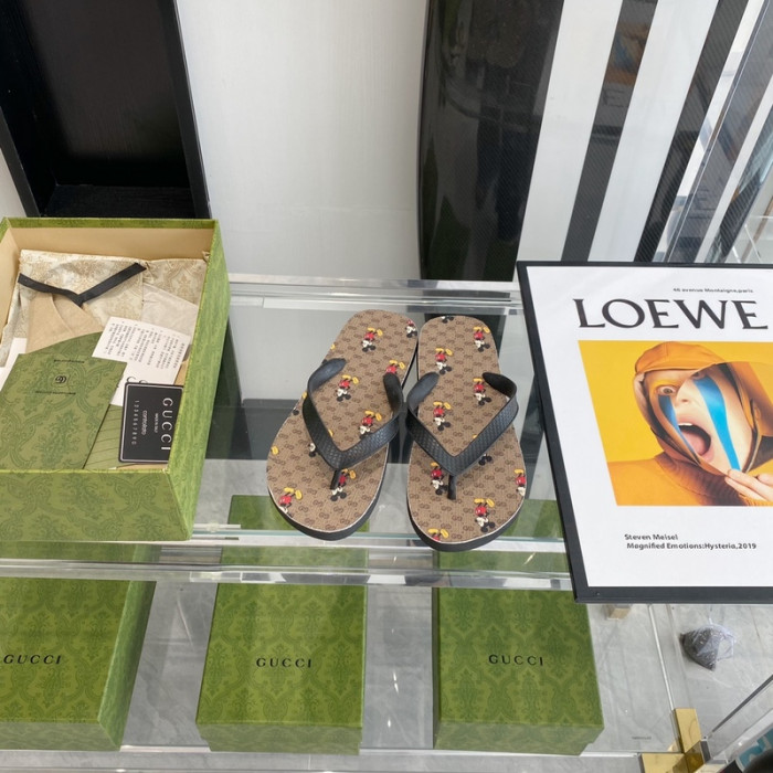 gucc slippers