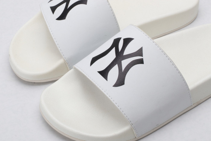gucc slippers