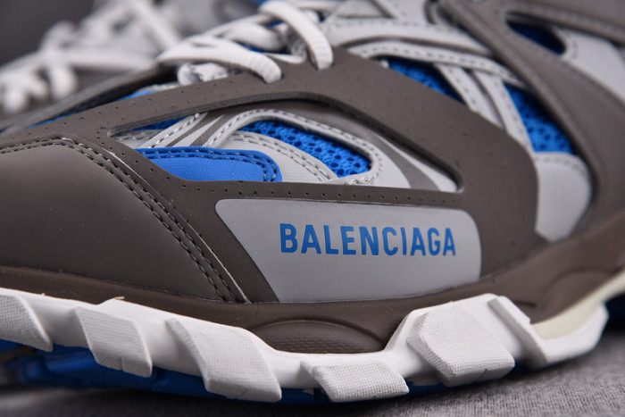 Ba*len*cia*ga track