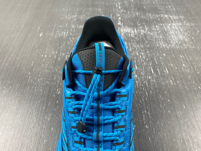 moncler trailgrip gtx