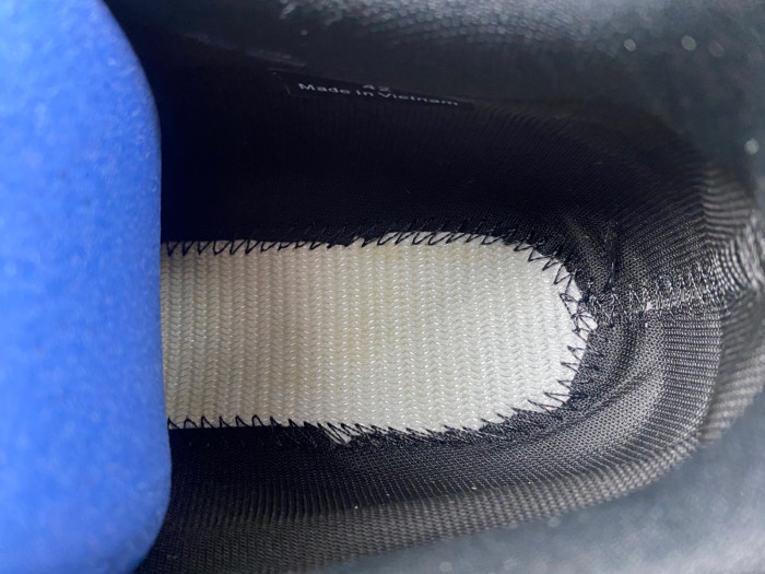 moncler trailgrip gtx
