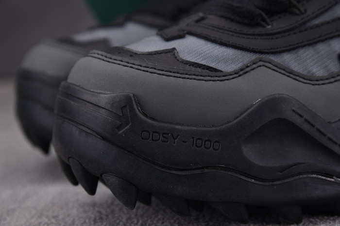 ofw c/o odsy-1000 sneaker