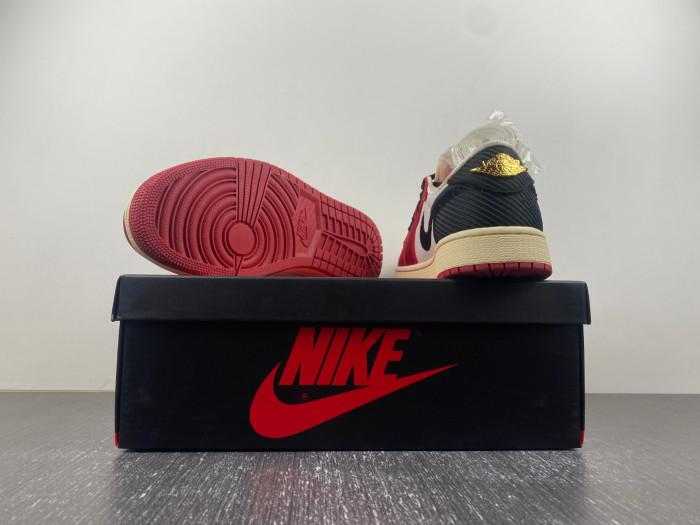 trophy room x air jordan 1 low og “home”  fn0432-100