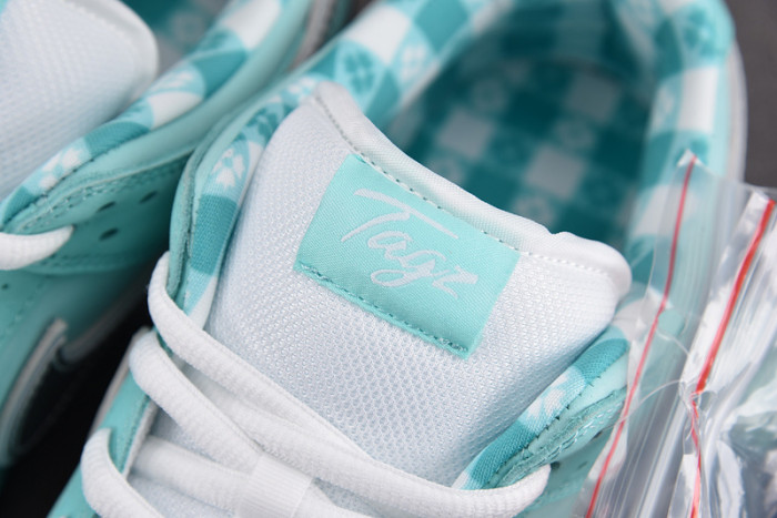T*f*ny & co. x nike dunk low bv1310-402
