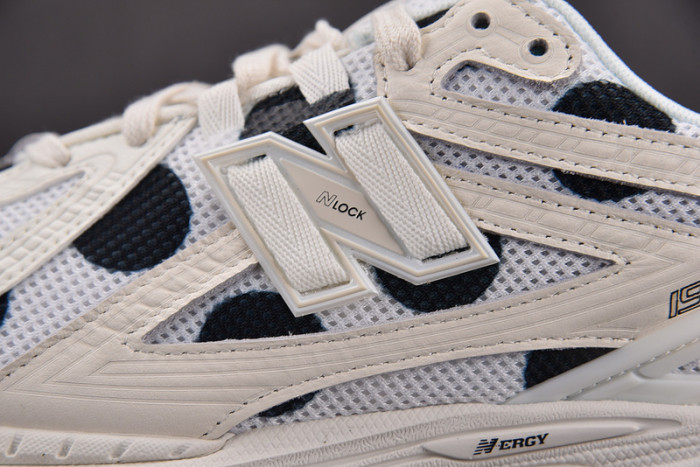 new balance 1906r shoes