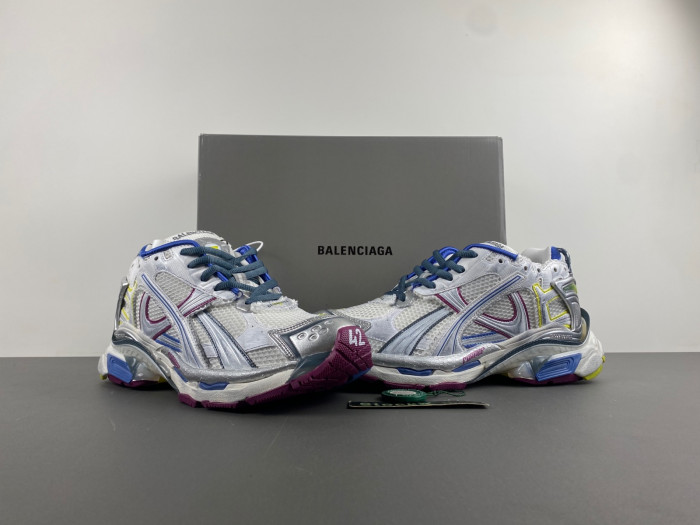 Ba*len*cia*ga -runner