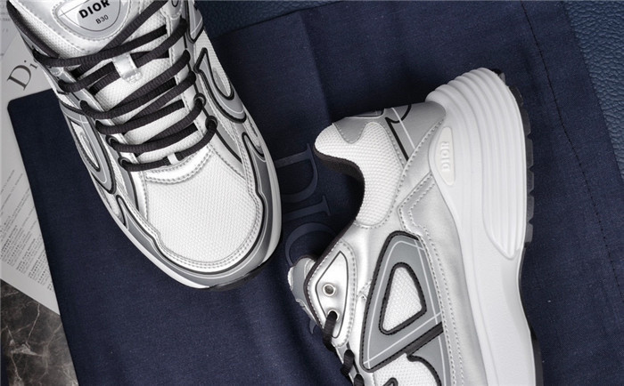 b30 sneaker